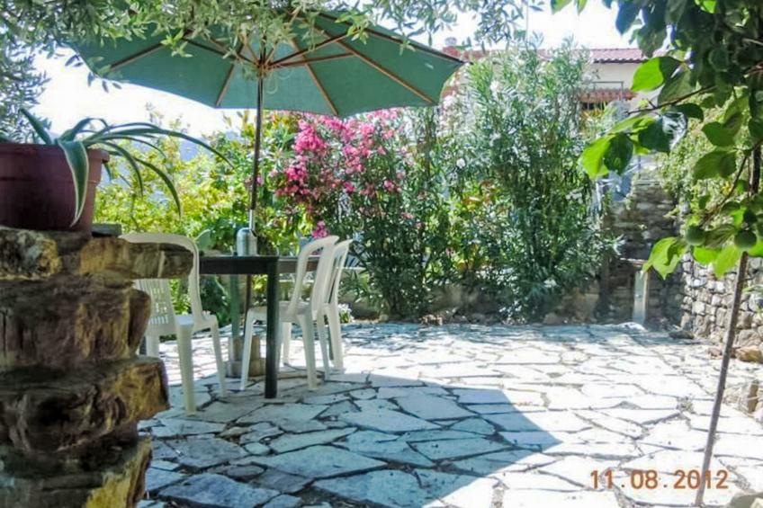 Schönes Ferienhaus mit Garten und Whirlpool - foto 16