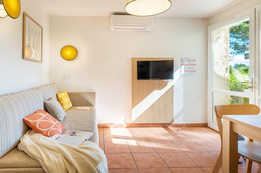 P&V Premium les Rives de Cannes Mandelieu Apartment 4 people - 1 bedroom - Terrace - Garden level - Renovated