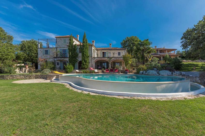 Villa in een idyllische omgeving, met zwembad - BF-DZHHZ