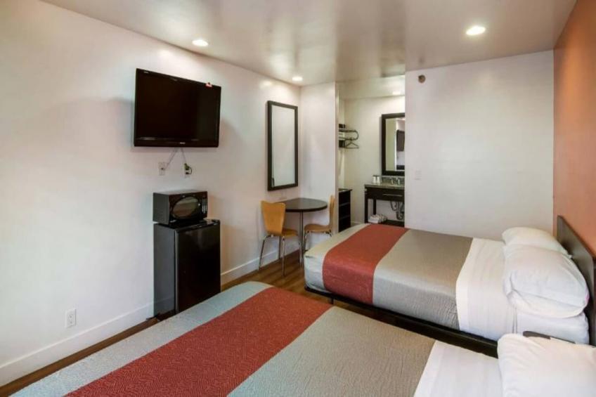 2 King Beds  Non-Smoking Micfridge - foto 3