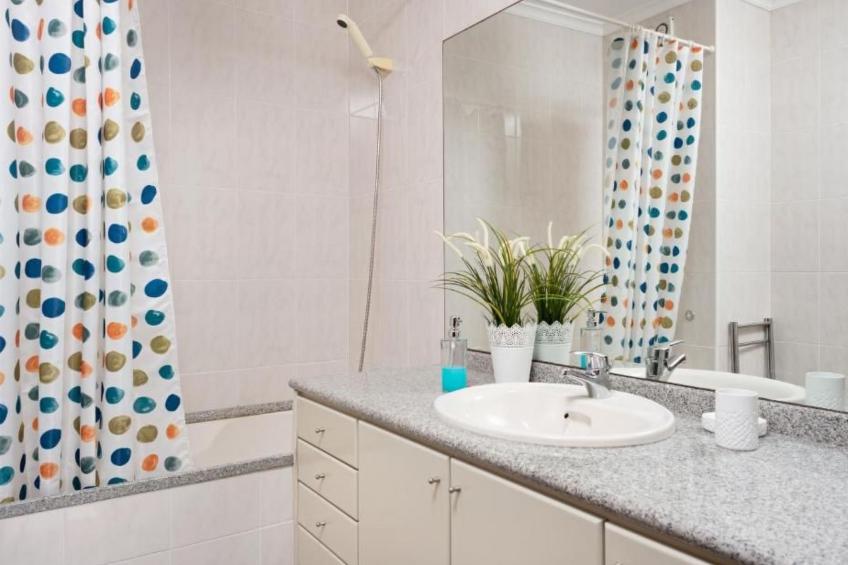 Meerblick First Line mit 2 Pools 1 - foto 19