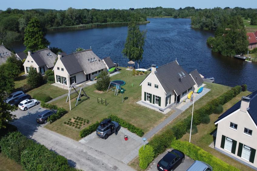 10 pers Lieskehuis Wellness de luxe met sauna buitenspa en toerboot - foto 34
