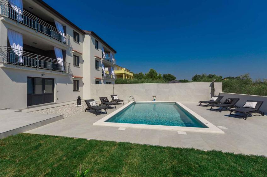 Vakantiewoning met airconditioning en zwembad - BF-X6JBN - foto 7