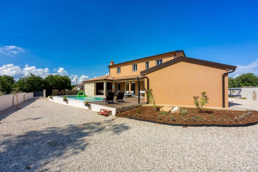 Villa met zwembad en airconditioning - BF-GWGG3 - foto 11