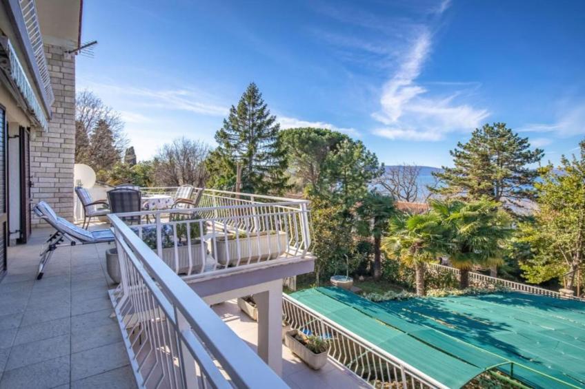 Apartment Villa Mirna - Three Bedroom Apartment with Balcony and  Sea View - foto 16