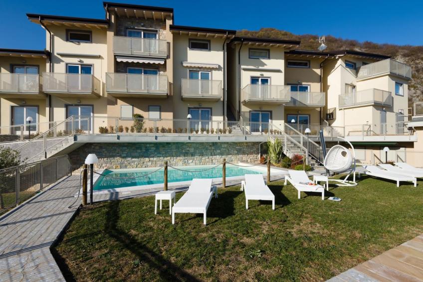 Lights on the Lake Zweizimmerwohnung mit Terrasse und Pool - foto 17