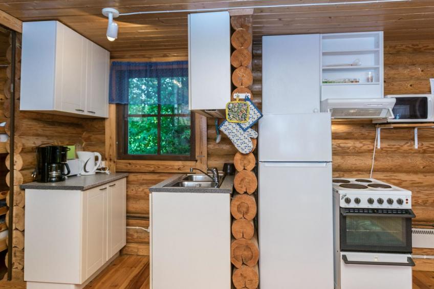 Pihlaja, lomaässä - foto 5