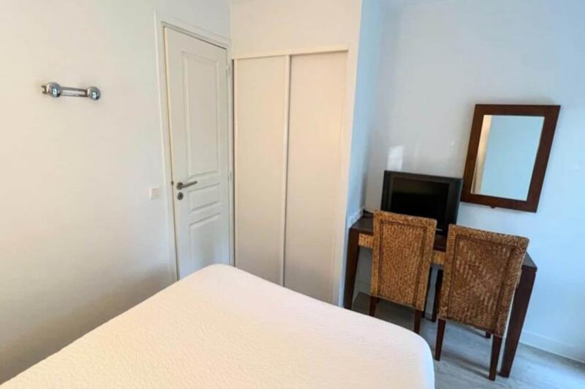 Résidence Appartement 6 Personnes Avec Piscine, Tennis Et Parking Gratuit 25 - foto 10