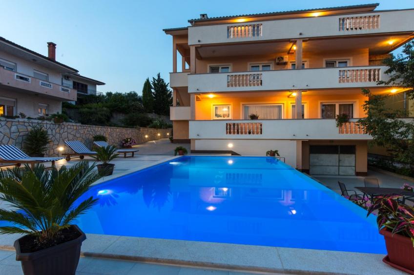 Scenic Elegant Apartments Krk with Balcony and Pool - Classic Two Bedroom Apartment with Balcony and Pool (owner 2) - foto 22