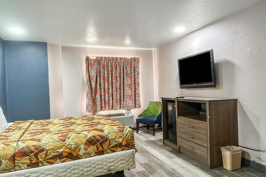 US_JAC027_King Bed Smoking - foto 35