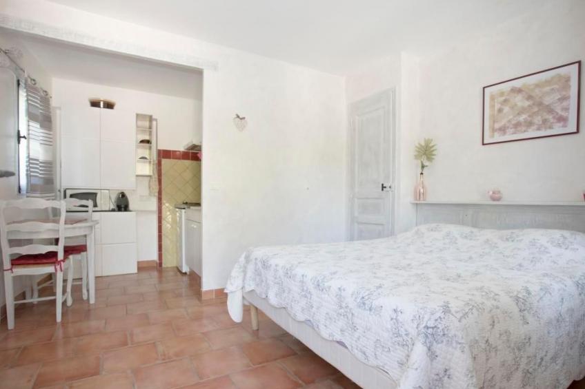 Gemütliches Studio inmitten von Weinbergen und Olivenbäumen - foto 15