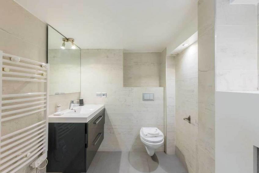 ST-6-TRONE - foto 10