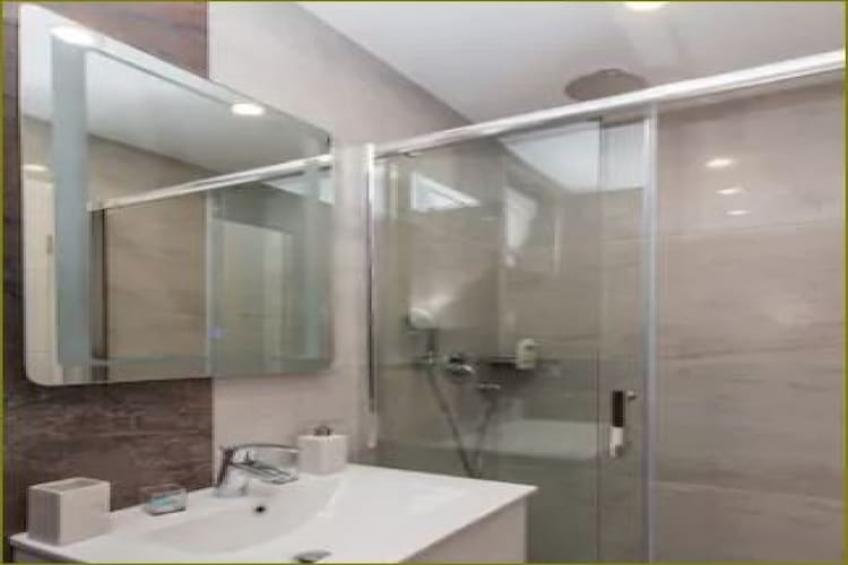 Apartments Dub - Three Bedroom Apartment with Hot Tub - foto 18