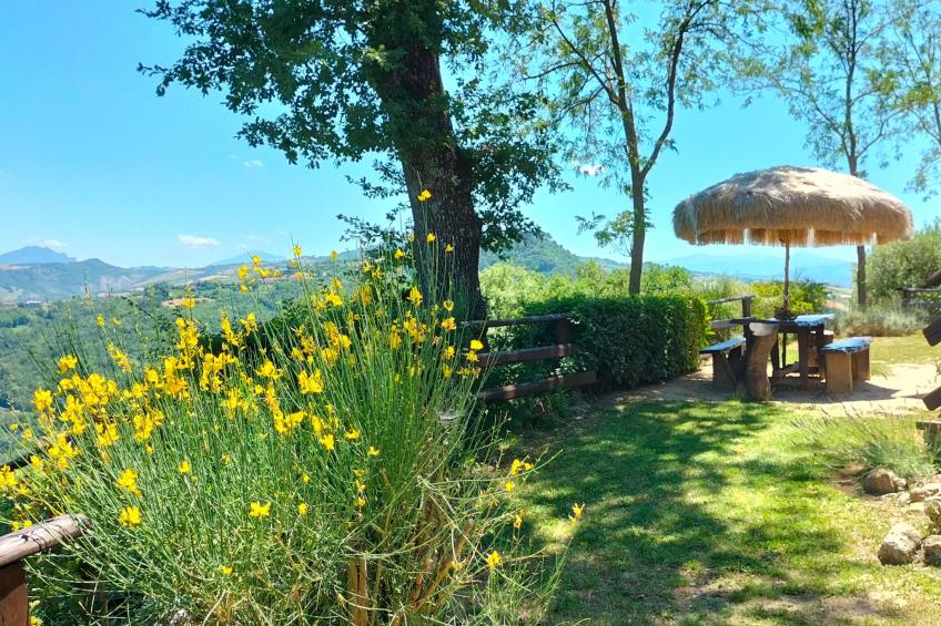 Große Wohnung mit Blick von den Bergen bis zum Meer - foto 17