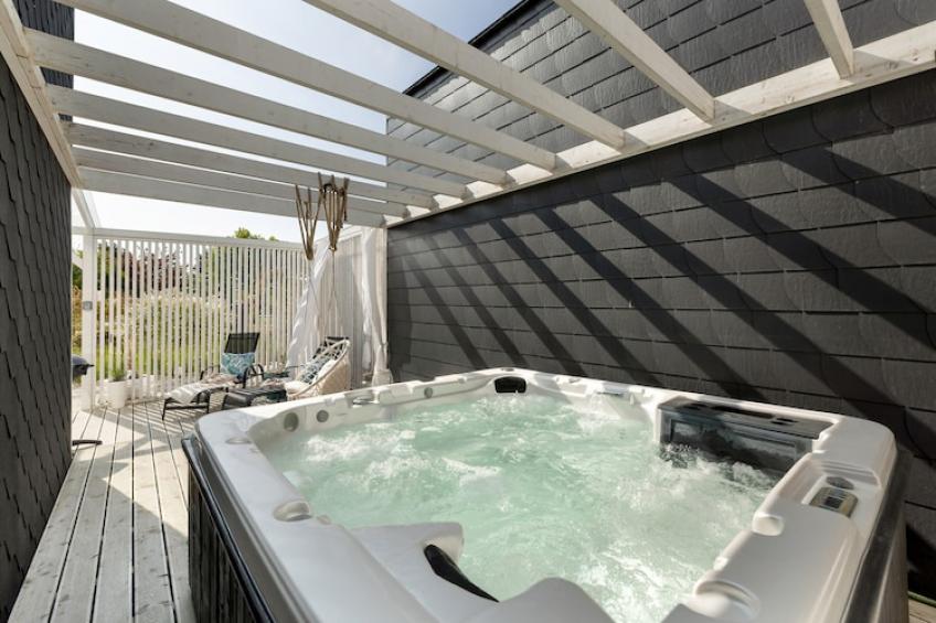 Domki z jacuzzi Os Bursztynowe Wrzosowo - foto 2
