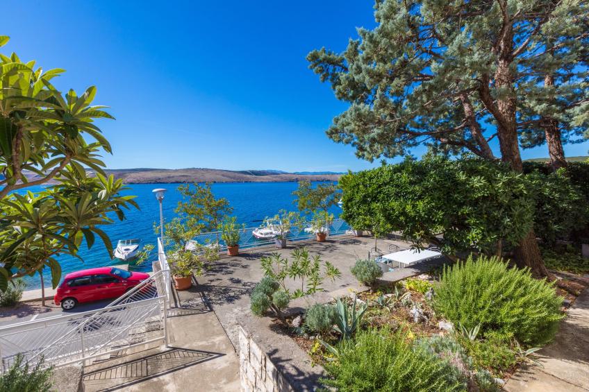 Holiday apartment in the first row to the sea, with sea view and satellite TV - BF-DMFX - foto 59