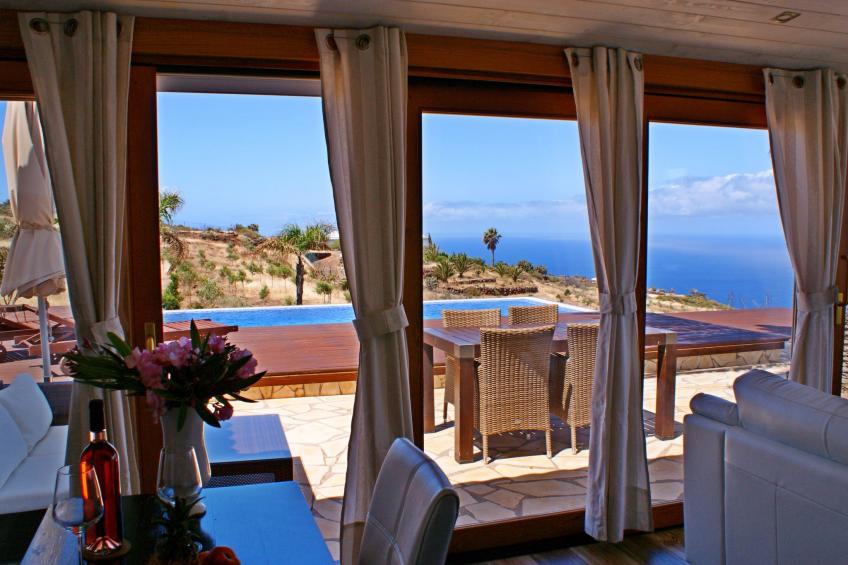 Romantische Ferienvilla mit Infinity-Pool und Panoramameerblick - foto 2