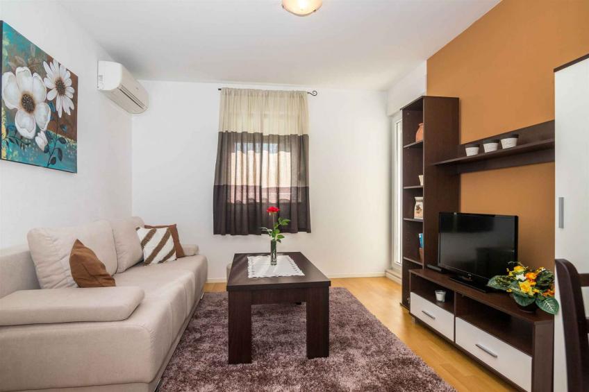 Vakantiewoning met balkon en airco - VW-FHN2B - foto 9