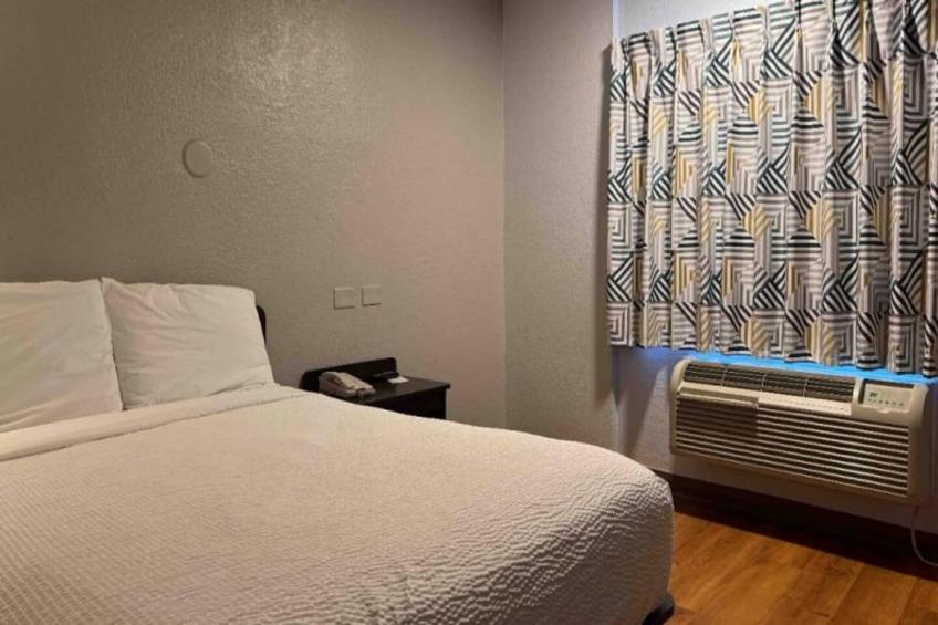 1 Queen Bed - foto 15
