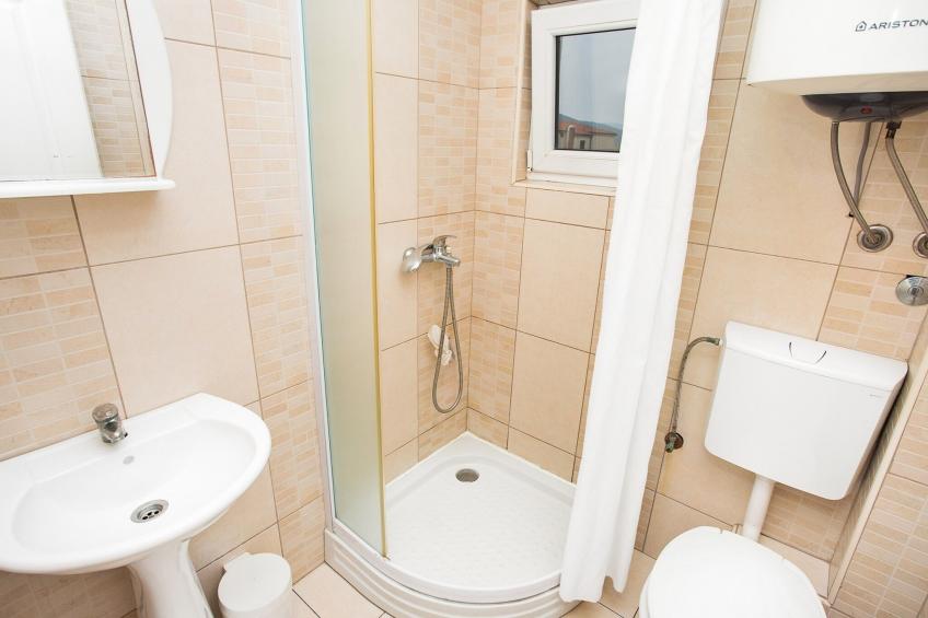 Perfect Budva Stay Near the Sea & Aqua Park - Comfort Triple Studio 1\/1 - foto 13