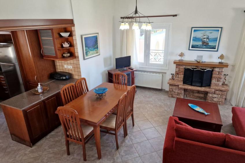 Vollständig umschlossene und großzügig angelegte dreistöckige Ferienvilla mit f - foto 13