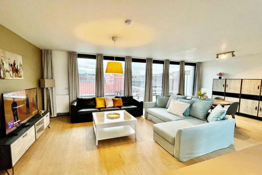 Modern 2BR Penthouse Near Diamond District by OneLuxStay - foto 13