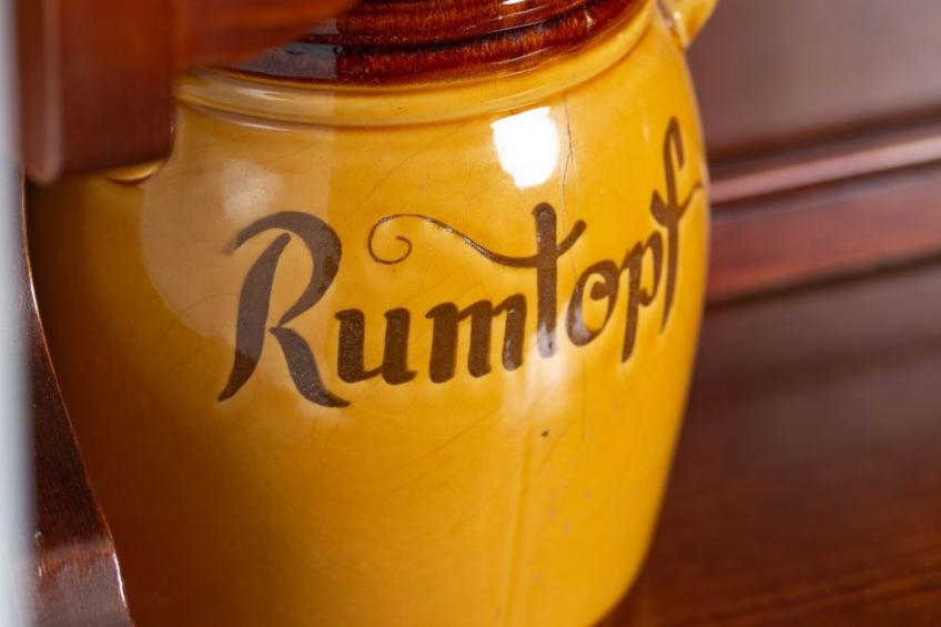 mit großem Garten und Pool - foto 36