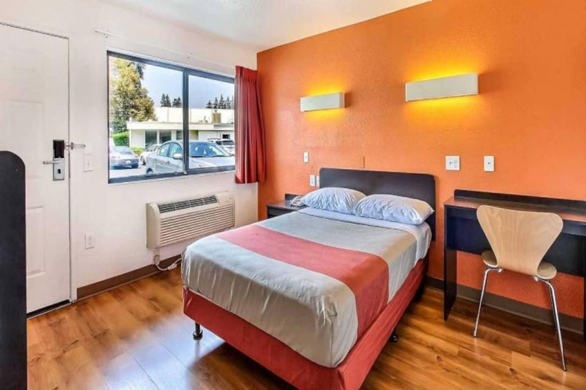 1 Queen Bed - foto 4