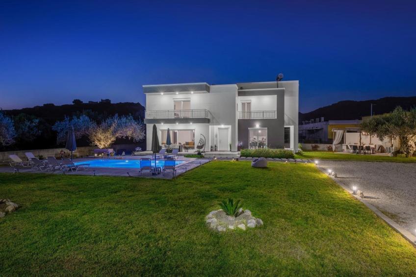 Ferienvilla Mika mit privatem Pool