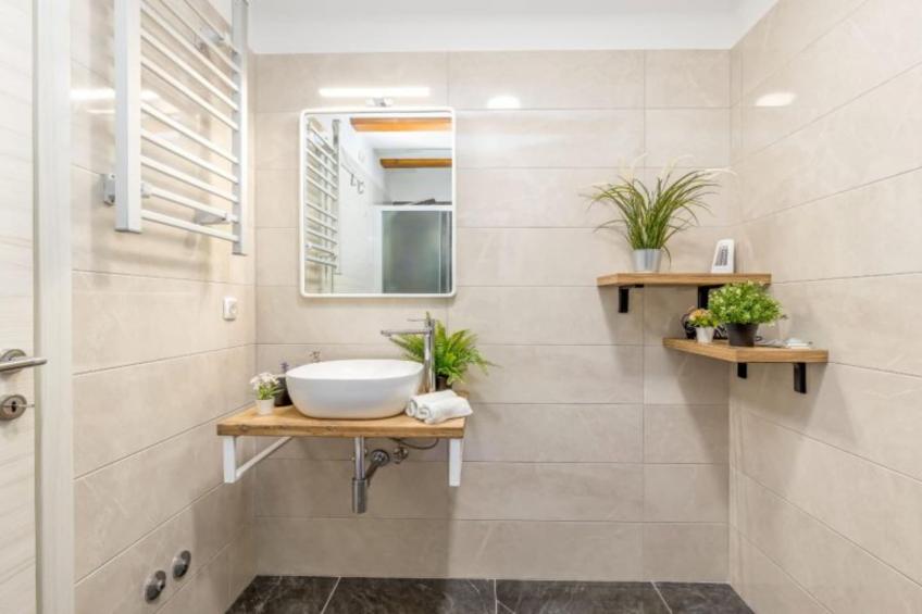 Four Bedroom Holiday House Mali Raj with Pool - foto 18