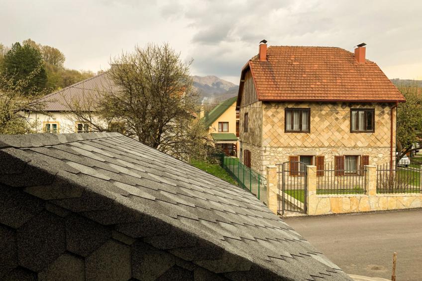 Die Ski-Suite hat ein Schlafzimmer und ein kleines Wohnzimmer ohne Küche. - foto 31