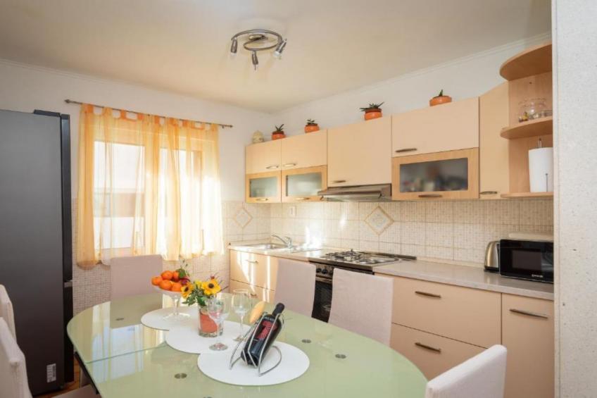 Omis River & Sea Escape - One Bedroom Apartment with Balcony and Sea View - foto 8