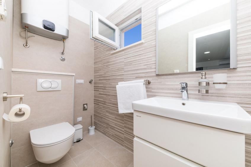 Scenic Elegant Trogir Villa with Pool - Five Bedroom Villa - foto 42