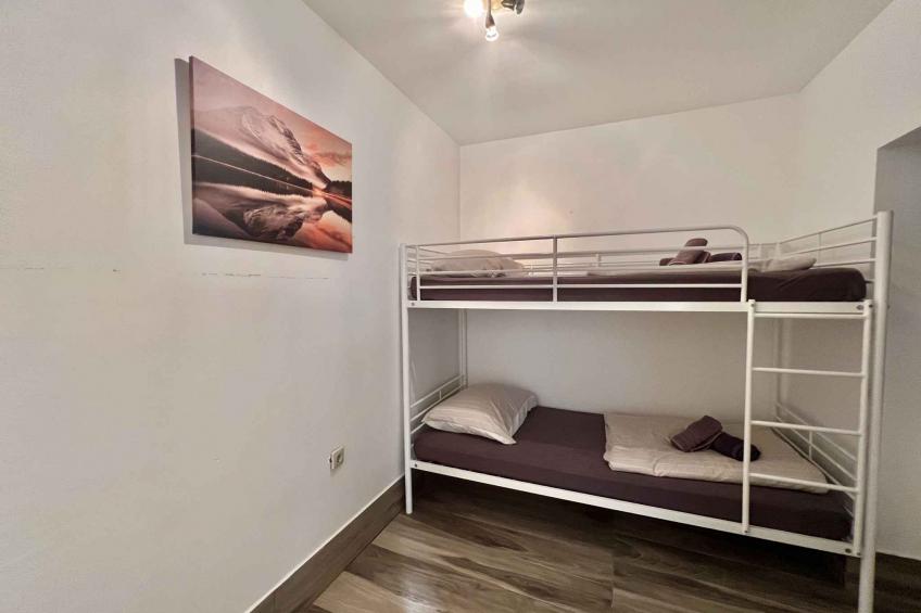 Vakantiehuis Met een grote tuin en zwembad - VW-FK65V - foto 5