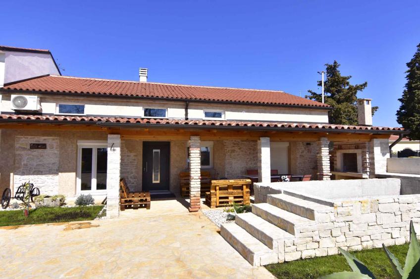 Holiday home with pool by the sea for 10 people - BF-R3KDV - foto 8