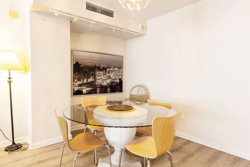 Charmante Eigentumswohnung mit 2 Schlafzimmern im Ocean Manor Resort - foto 9