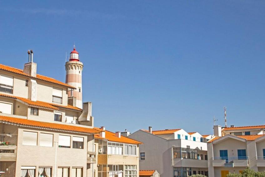 Haus der Scheinwerfer mit freier Garage - foto 21