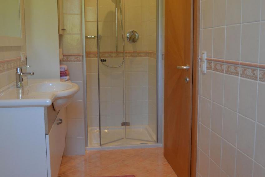 Moderne Ferienwohnung mit Balkon und Pool - foto 6