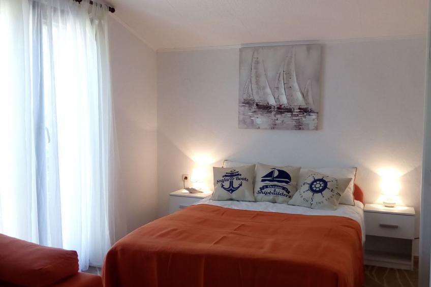 in Pavićini mit Grill, Terrasse und Garten - foto 5