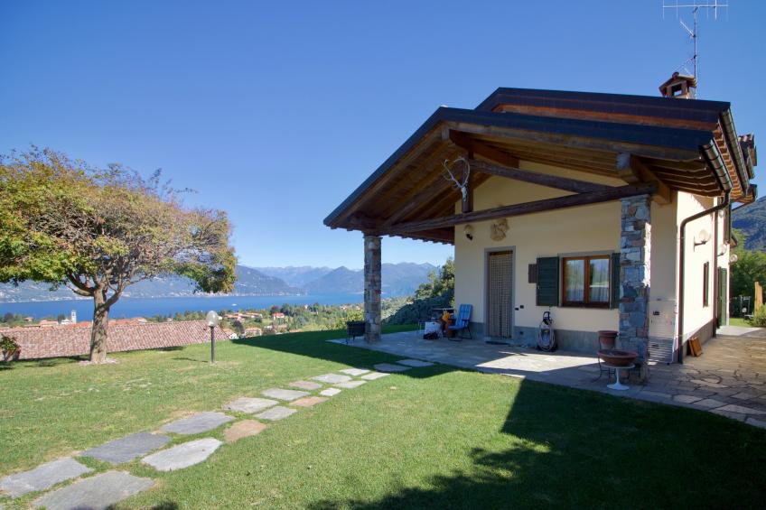 Oasi di Castelveccana Apt Pool and View - foto 11