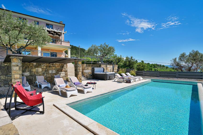 Villa Over the Hilltop - foto 17