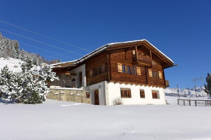 Chalet 'Casa Muraun' mit Bergblick