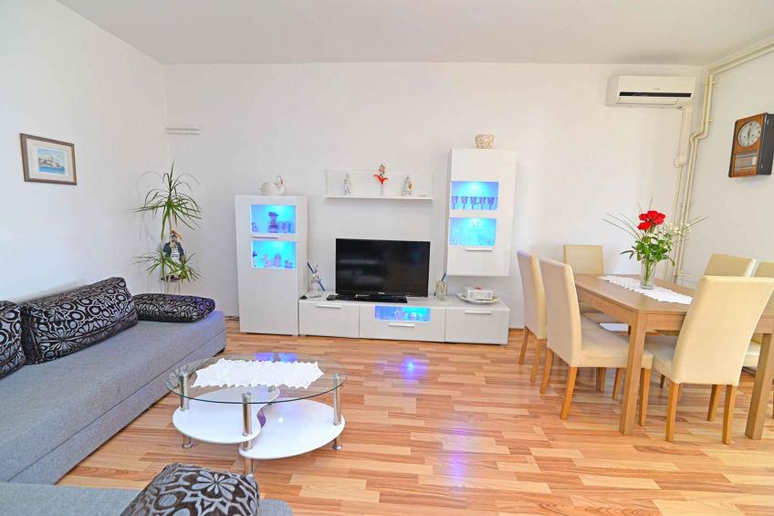 Vakantiewoning met terras en balkon - VW-YXMR - foto 11