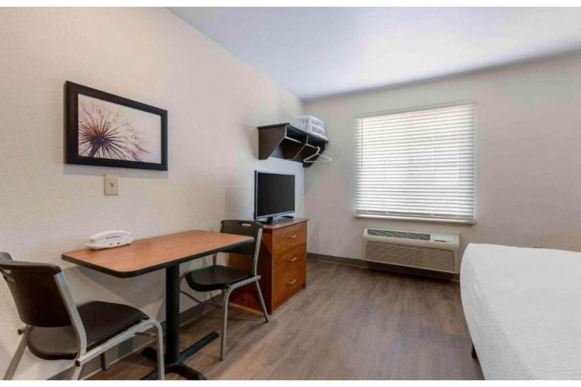 1 Queen Bed | Non-Smoking, Kitchen - foto 18