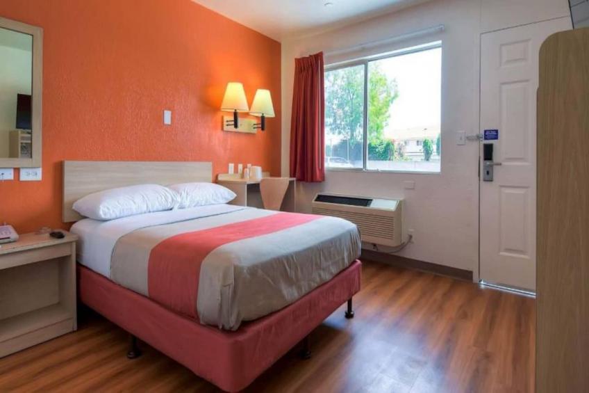 1 Queen Bed - foto 6