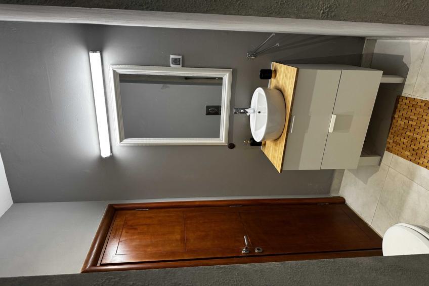 Apartment Frankie's Place - Two-Bedroom Apartment with Terrace and Sea View - foto 35