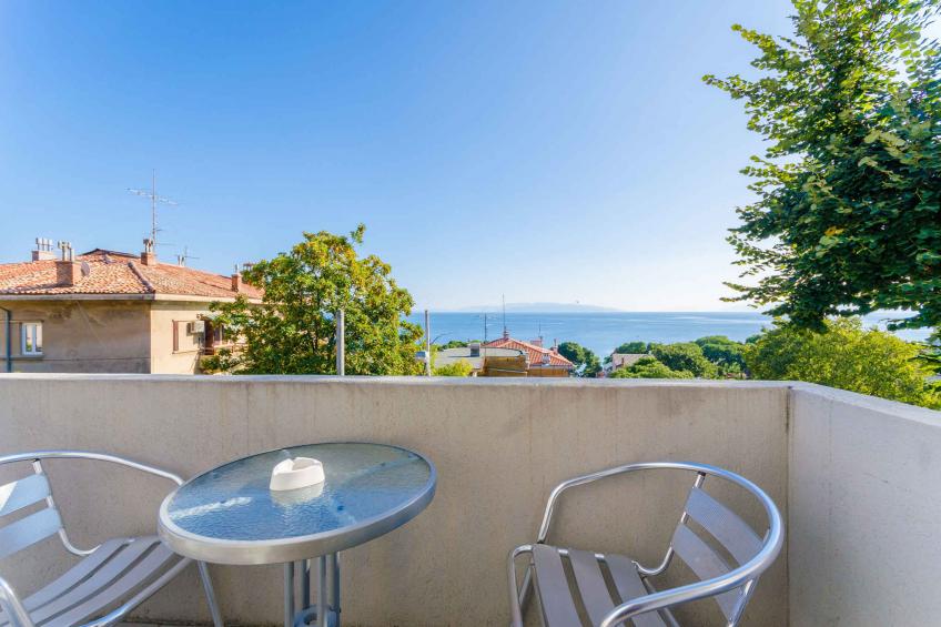 Holiday apartment with balcony and air conditioning - BF-R7WH8