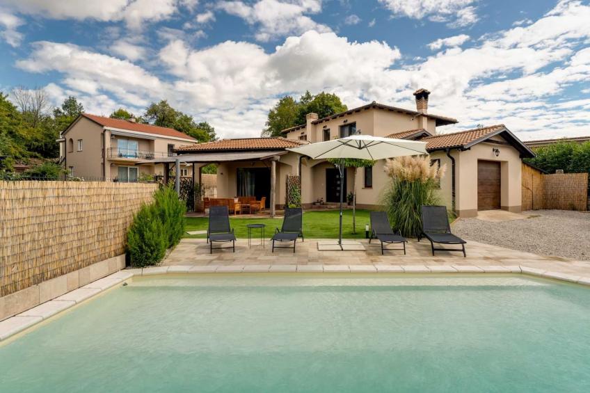 Ferienvilla mit Pool, ruhige Aria