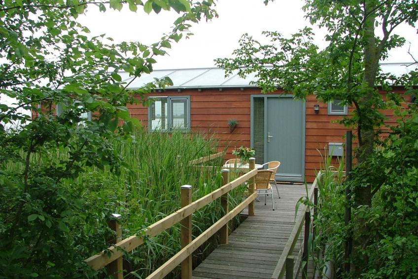 Boot "De Frijheit" mit Blick auf das Wasser - foto 2
