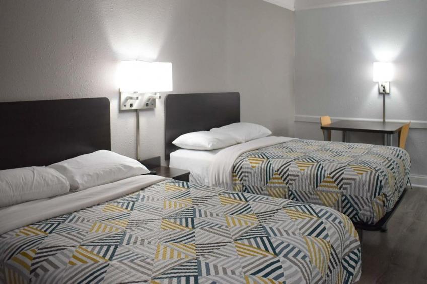 2 Full Beds  ADA/Tub/Micfridge - foto 10